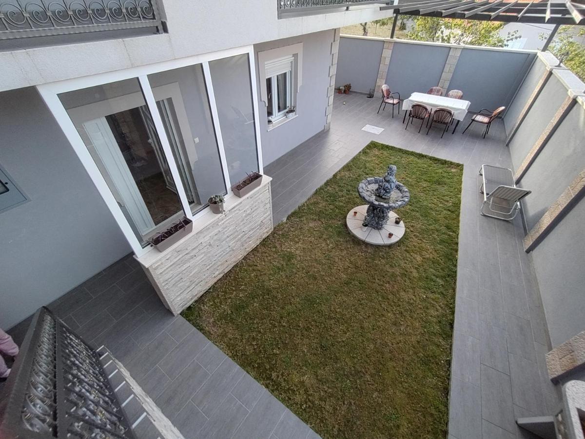 טרביניה Apartman Magdalena מראה חיצוני תמונה